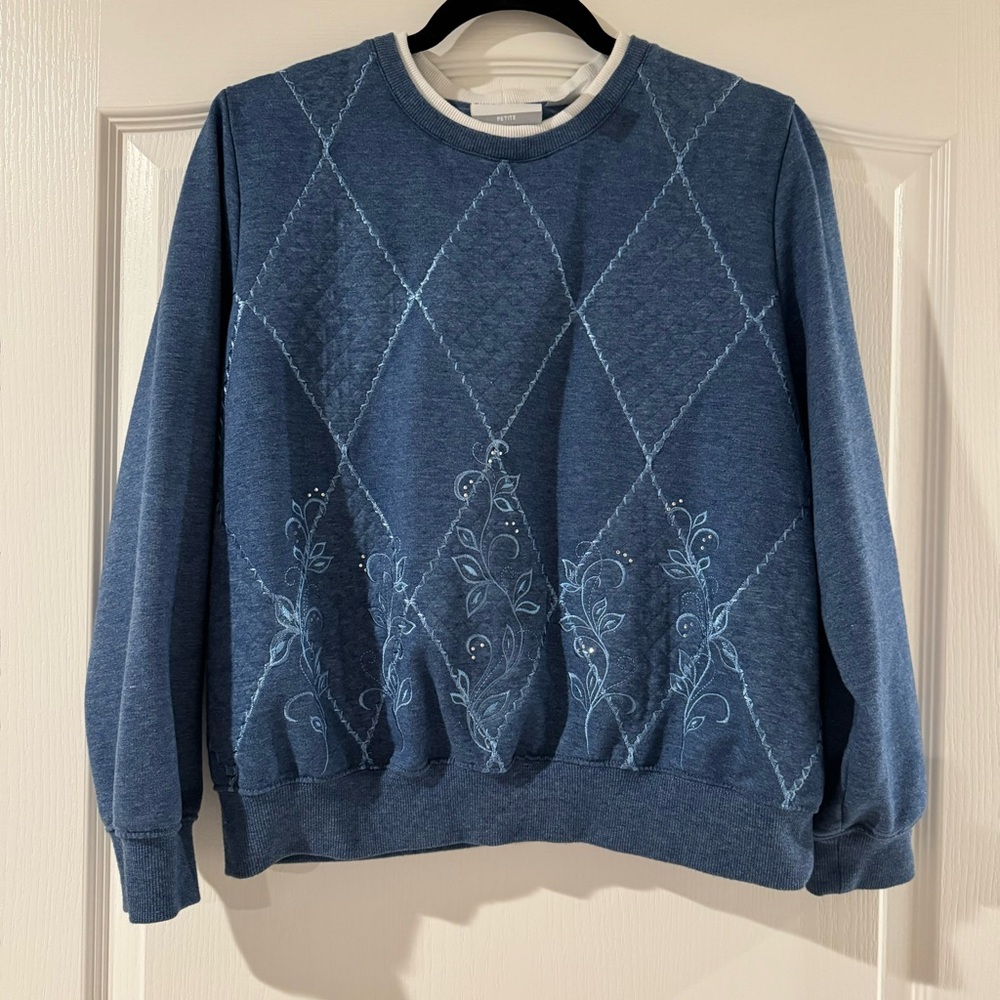 Vintage Alfred Dunner Petite Large Embroidered Sweatshirt